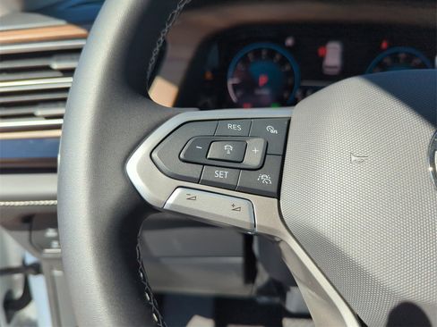 New 2026 Volkswagen Atlas SE image 38