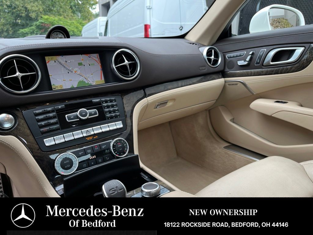 Used 2013 Mercedes-Benz SL 550 image 25