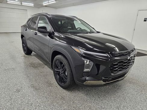 New 2026 Chevrolet Trax ACTIV w/ Driver Confidence Package FWD image 3