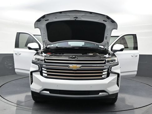 Used 2022 Chevrolet Suburban High Country RWD image 34