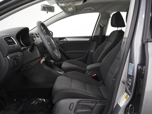Used 2012 Volkswagen Golf 4-Door FWD image 20