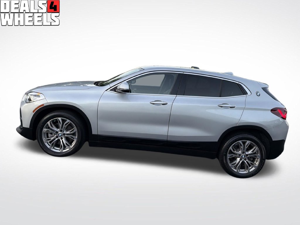 Used 2022 BMW X2 sDrive28i w/ Convenience Package FWD image 2