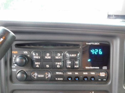 Used 2001 Chevrolet Tahoe LT w/ LT Preferred Equipment Group AWD/4WD image 13