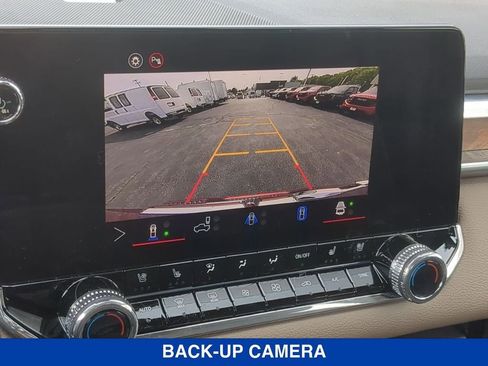 New 2026 GMC Canyon Denali AWD/4WD image 15