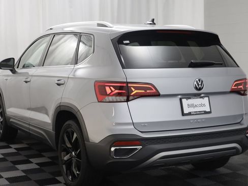 Certified 2023 Volkswagen Taos SE w/ Black Wheel Package FWD image 13
