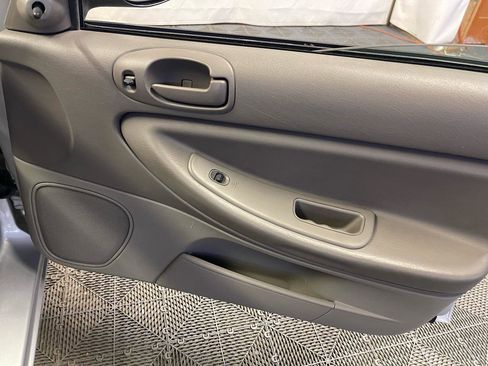 Used 2004 Dodge Stratus SE FWD image 14