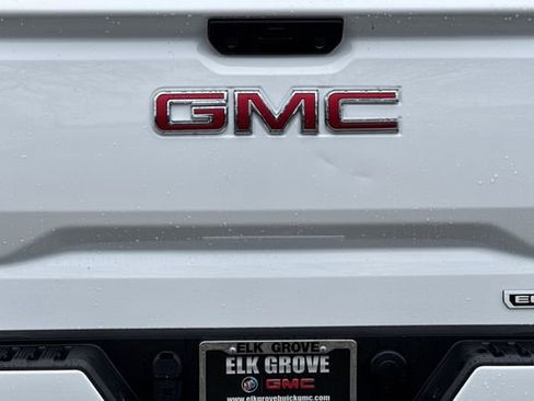 Used 2025 GMC Sierra 1500 Elevation w/ Preferred Package image 51
