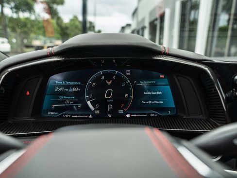 Used 2023 Chevrolet Corvette Stingray Premium Conv w/ Z51 Performance Package RWD image 29