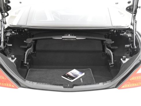 Used 2016 Mercedes-Benz SLK 300 image 29