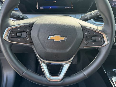 Used 2025 Chevrolet Trax LT w/ LT Convenience Package image 27