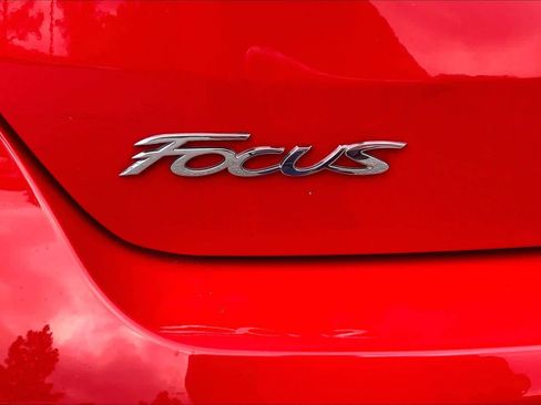 Used 2015 Ford Focus ST FWD image 8