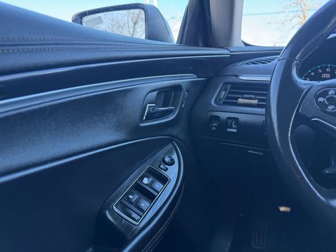 Used 2016 Chevrolet Impala LT image 24