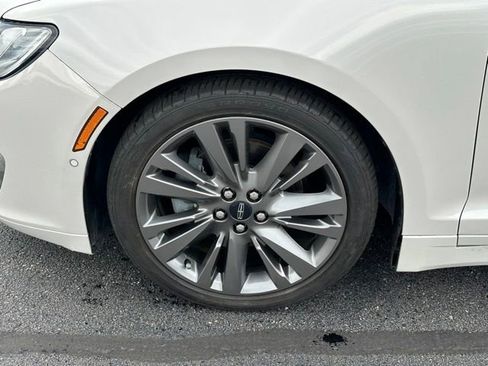 Used 2020 Lincoln MKZ Reserve w/ Elements Package FWD image 10