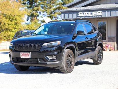 Used 2023 Jeep Cherokee Altitude Lux