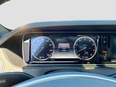 Used 2017 Mercedes-Benz S 550 Sedan image 40