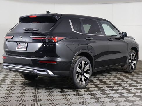 New 2026 Mitsubishi Outlander SE FWD image 10