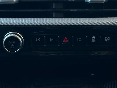 New 2026 Ford Explorer Active w/ Active Comfort Package image 14