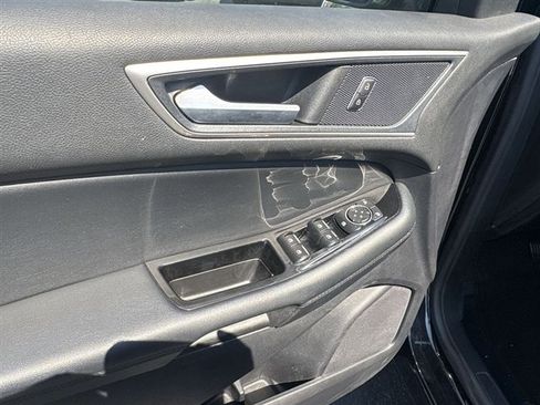 Used 2020 Ford Edge SEL w/ Convenience Package AWD/4WD image 22