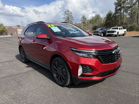 Used 2024 Chevrolet Equinox RS w/ RS Leather Package image 2