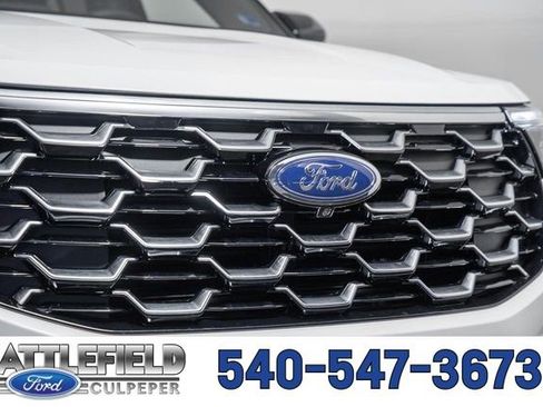 New 2026 Ford Explorer Platinum w/ LUX Leather Package image 15