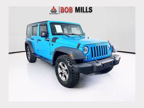 Used 2017 Jeep Wrangler Unlimited Sport w/ Connectivity Group AWD/4WD image 1