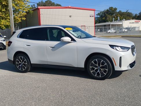 Used 2025 BMW X3 xDrive30i w/ Premium Package image 11