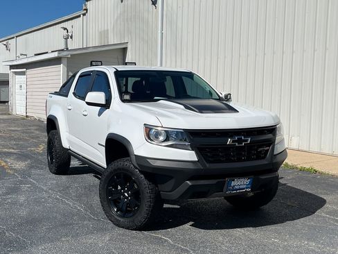 Used 2019 Chevrolet Colorado ZR2 w/ ZR2 Dusk Special Edition image 2