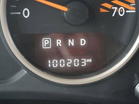 Used 2017 Jeep Wrangler Unlimited Sahara image 14