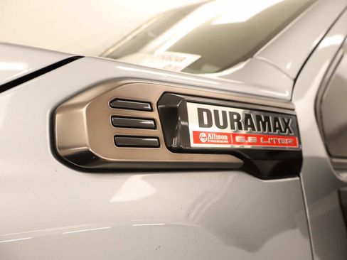 Used 2024 GMC Sierra 2500 AT4X image 7