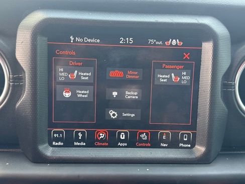 Used 2018 Jeep Wrangler Unlimited Sahara w/ Dual Top Group AWD/4WD image 19