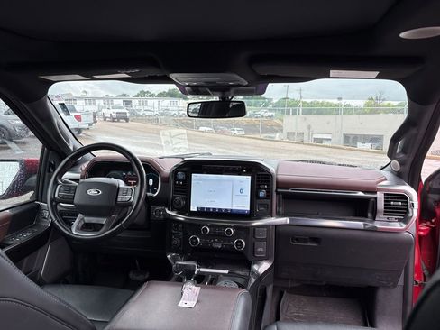 Used 2021 Ford F150 Lariat w/ Equipment Group 502A High AWD/4WD image 9
