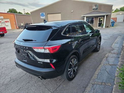 Used 2021 Ford Escape SE w/ SE Sport Appearance Package AWD/4WD image 5