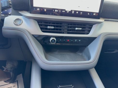Certified 2025 Ford Explorer Active w/ Active Comfort Package RWD image 22