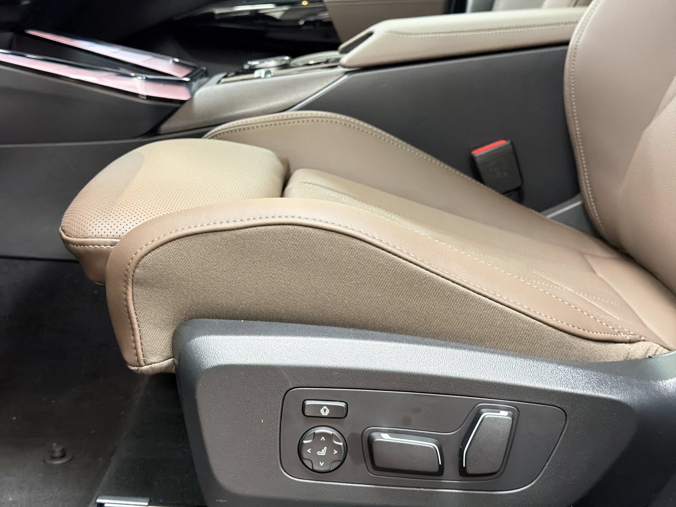 Used 2026 BMW X3 xDrive30i w/ Convenience Package AWD/4WD image 16