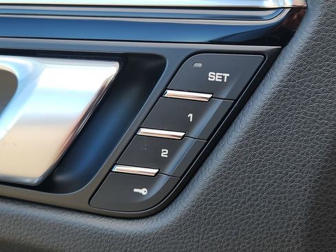 New 2026 Porsche Macan Turbo image 20