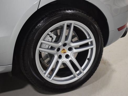 Used 2021 Porsche Macan GTS image 9