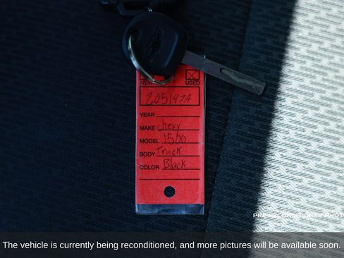 Used 2021 Chevrolet Silverado 1500 Custom image 19