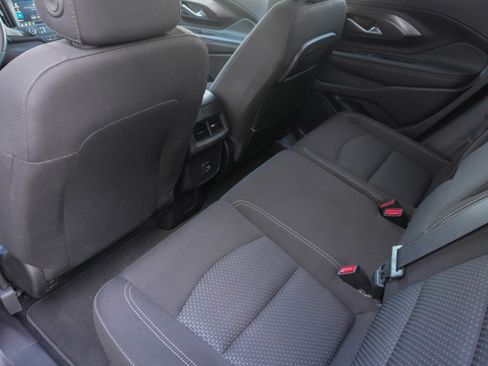 Used 2024 GMC Terrain SLE w/ Driver Convenience Package image 29