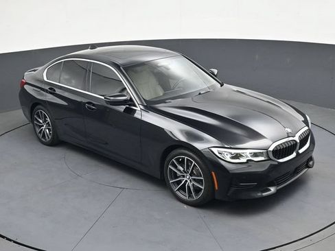 Used 2019 BMW 330i Sedan w/ Premium Package RWD image 25
