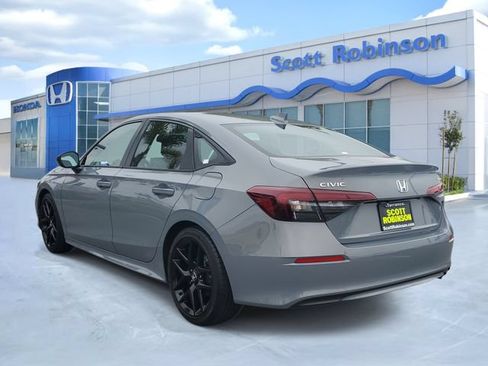 Certified 2025 Honda Civic Sport image 3