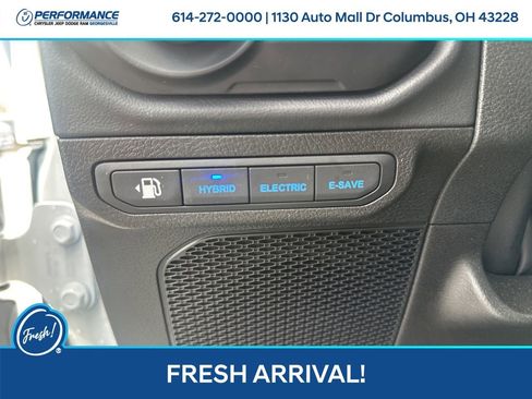 Used 2025 Jeep Wrangler Unlimited Sahara image 16