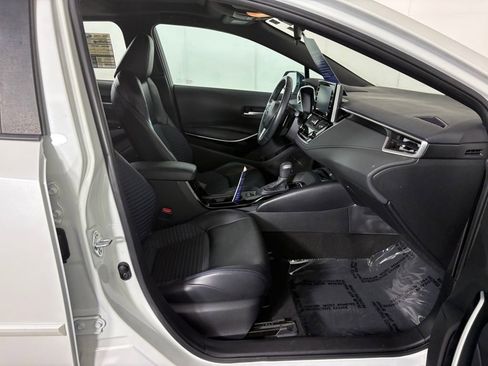 Used 2020 Toyota Corolla XSE image 36