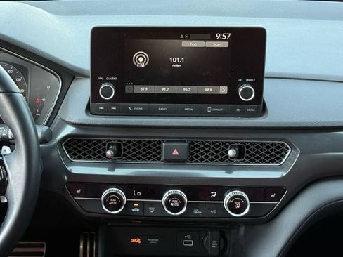 Used 2025 Acura Integra A-Spec FWD image 17
