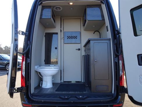 Used 2023 Mercedes-Benz Sprinter 3500 image 15