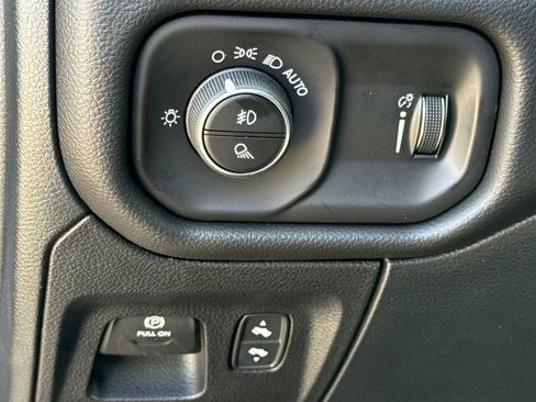 New 2026 RAM 1500 2WD Crew Cab image 22