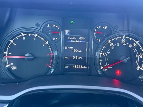 Used 2022 Toyota 4Runner Trail Special Edition AWD/4WD image 19