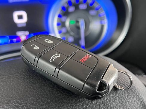 Used 2019 Chrysler 300 Touring w/ Sport Appearance Package image 35