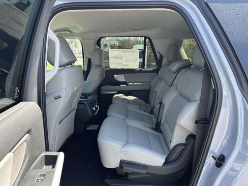 New 2026 Ford Expedition Max Active image 12