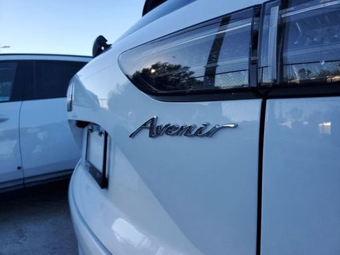 New 2026 Buick Envision Avenir image 9