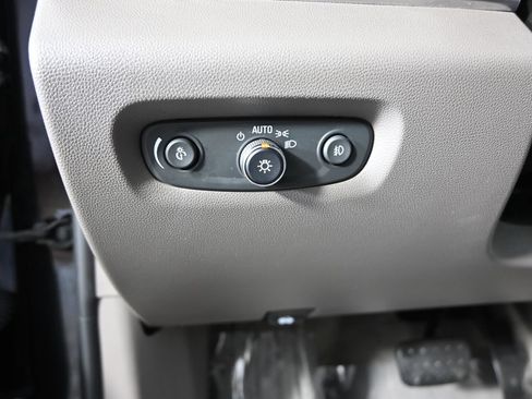 Used 2019 Chevrolet Traverse LT AWD/4WD image 24